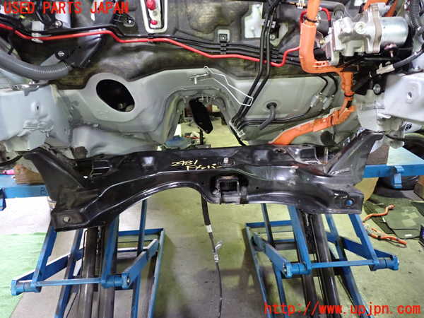 1UPJ-29815285]カローラ フィールダー ハイブリッド(NKE165G)フロントメンバー 中古_m0001.jpg