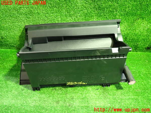 1UPJ-29817516]カローラ フィールダー ハイブリッド(NKE165G)グローブボックス1 中古_m0004.jpg