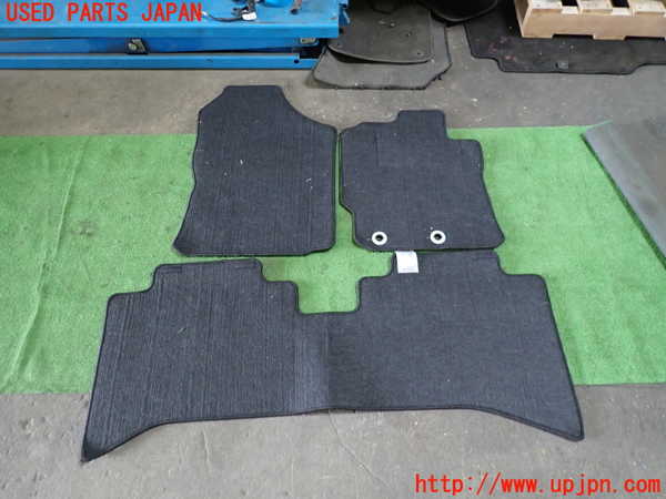 1UPJ-29817800]カローラ フィールダー ハイブリッド(NKE165G)フロアマット 中古_m0005.jpg