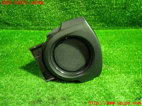 1UPJ-29817526]カローラ フィールダー ハイブリッド(NKE165G)エアコン吹き出し口1 中古_m0002.jpg