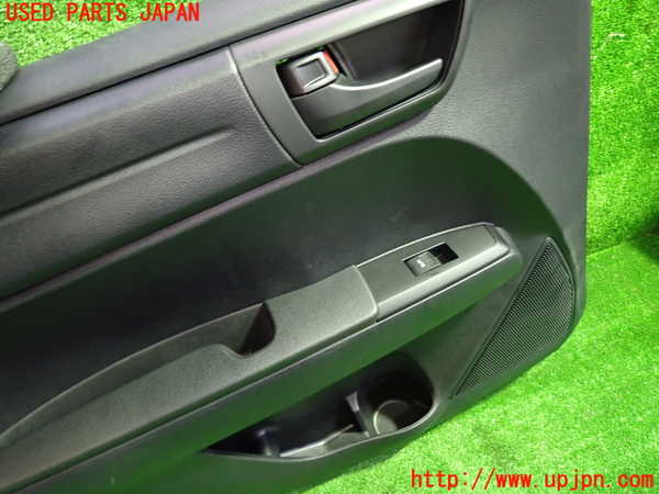 1UPJ-29811324]カローラ フィールダー ハイブリッド(NKE165G)左後ドア内張り 中古_m0002.jpg