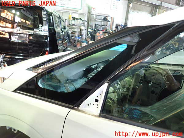 1UPJ-29821202]セレナ(GFC27)左フロント三角窓ガラス NSG M3O8 中古_m0001.jpg