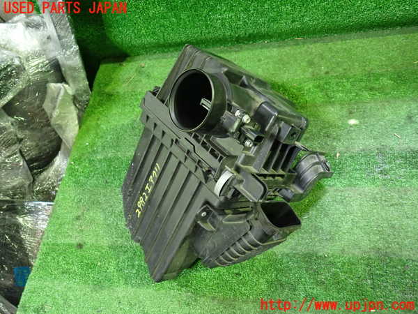 1UPJ-29822560]セレナ(GFC27)エアクリーナーボックス 中古_m0001.jpg