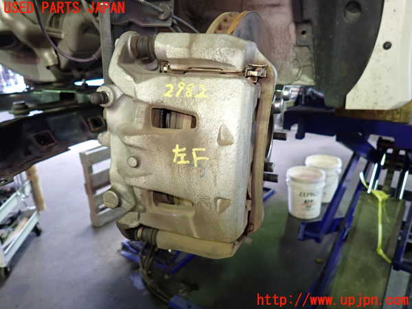 1UPJ-29824085]セレナ(GFC27)左フロントキャリパー 中古_m0001.jpg