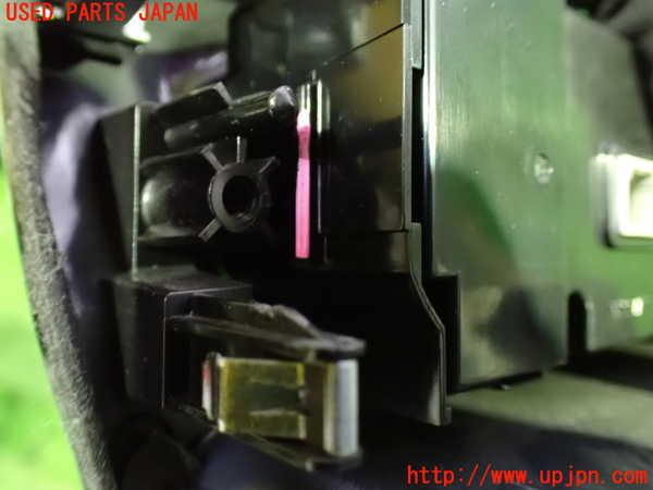 1UPJ-29826066]セレナ(GFC27)エアコンスイッチ1 中古_m0003.jpg