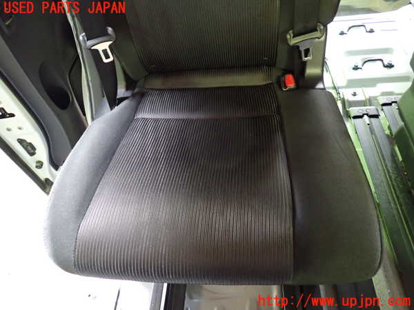 1UPJ-29827145]セレナ(GFC27)右2列目シート 中古_m0003.jpg