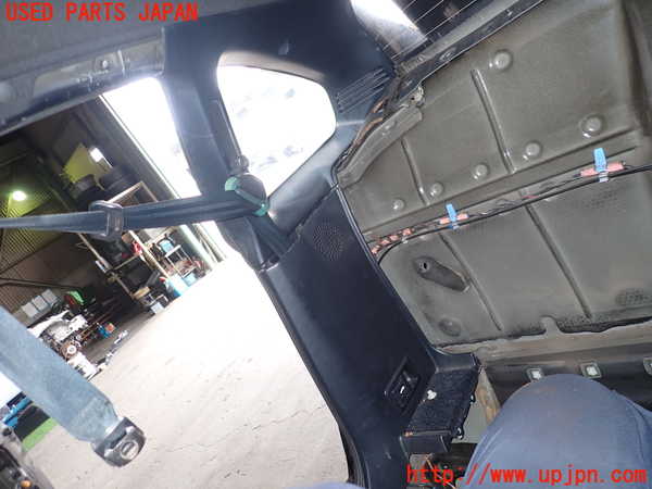 1UPJ-29837675]MR2(SW20)右リアピラートリム 中古_m0001.jpg