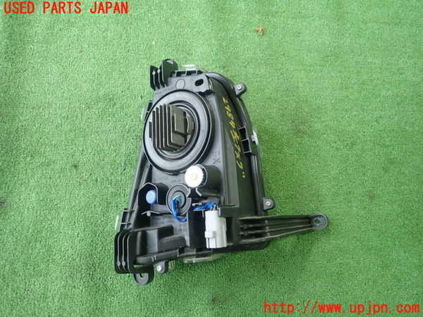 1UPJ-29841182]プリウス(ZVW50)左フォグ 中古_m0002.jpg