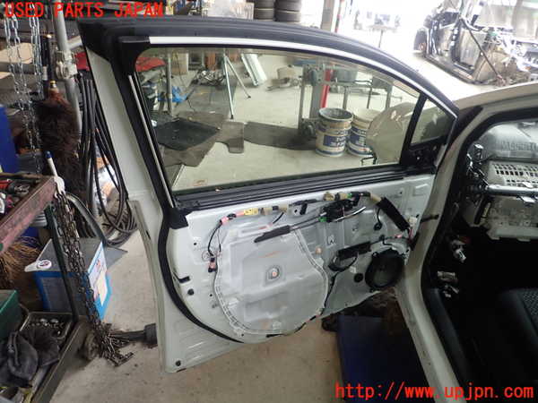 1UPJ-29841260]プリウス(ZVW50)左前ドア 中古 AGC M2H3 43R-00033_m0004.jpg