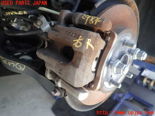 1UPJ-29844090]プリウス(ZVW50)右リアキャリパー 中古_m0001.jpg