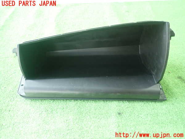 5UPJ-29847516]プリウス(ZVW50)グローブボックス1 中古_m0002.jpg