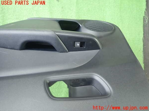 5UPJ-29841294]プリウス(ZVW50)右後ドア内張り 中古_m0002.jpg