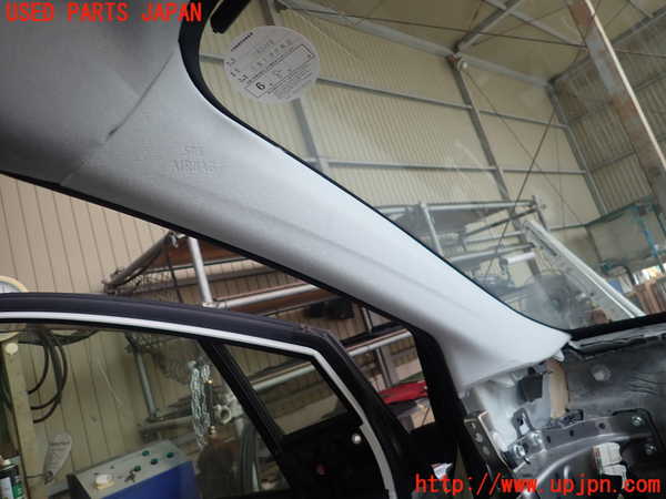 1UPJ-29847660]プリウス(ZVW50)左フロントピラートリム 中古_m0001.jpg