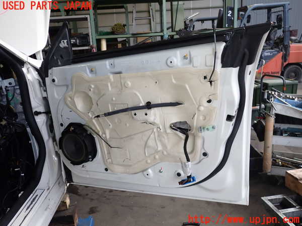 2UPJ-29851230]マセラティ・ギブリ(MG30B)右前ドア (43R-001106 M53) 中古_m0003.jpg