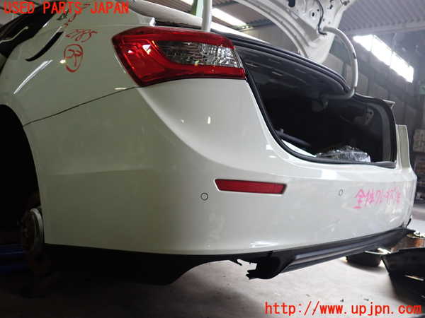 2UPJ-29851610]マセラティ・ギブリ(MG30B)リアバンパー ジャンク品 中古_m0005.jpg