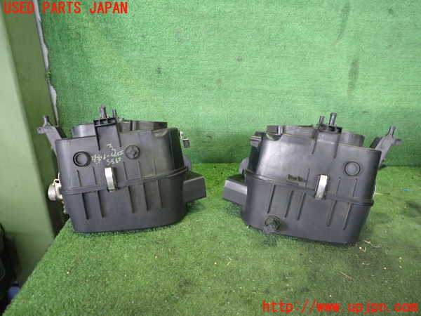 2UPJ-29852560]マセラティ・ギブリ(MG30B)エアクリーナーボックス 中古_m0002.jpg