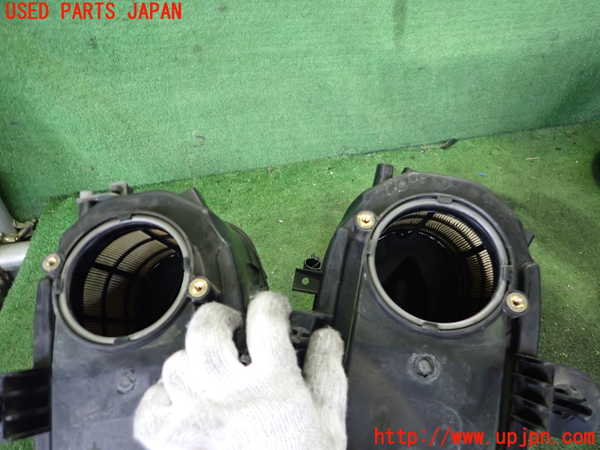 2UPJ-29852560]マセラティ・ギブリ(MG30B)エアクリーナーボックス 中古_m0003.jpg