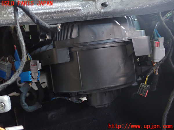 2UPJ-29856081]マセラティ・ギブリ(MG30B)エバポレーター1 中古_m0003.jpg