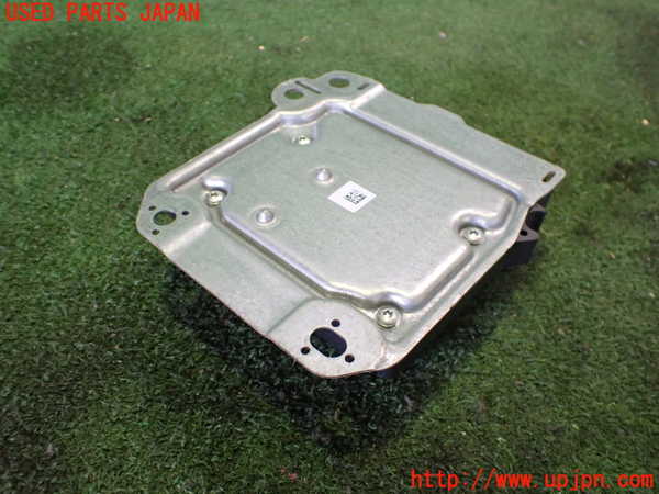 2UPJ-29856145]マセラティ・ギブリ(MG30B)エアバッグコンピューター 中古_m0002.jpg