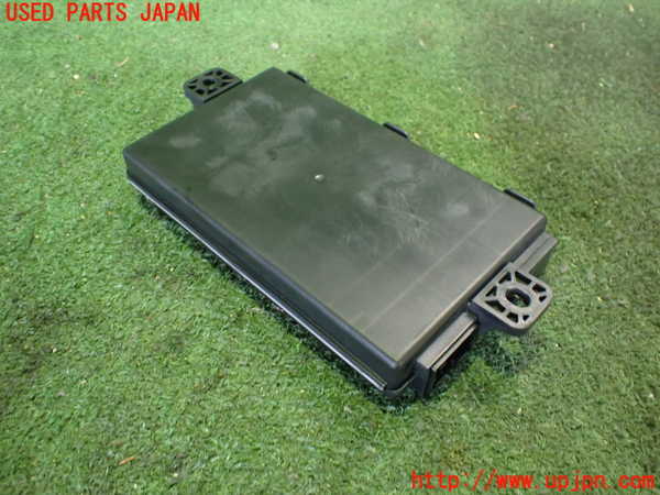 2UPJ-29856146]マセラティ・ギブリ(MG30B)コンピューター1 (68194213AC) 中古_m0002.jpg