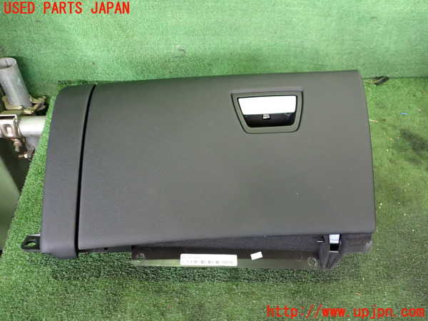 2UPJ-29857516]マセラティ・ギブリ(MG30B)グローブボックス1 中古_m0001.jpg