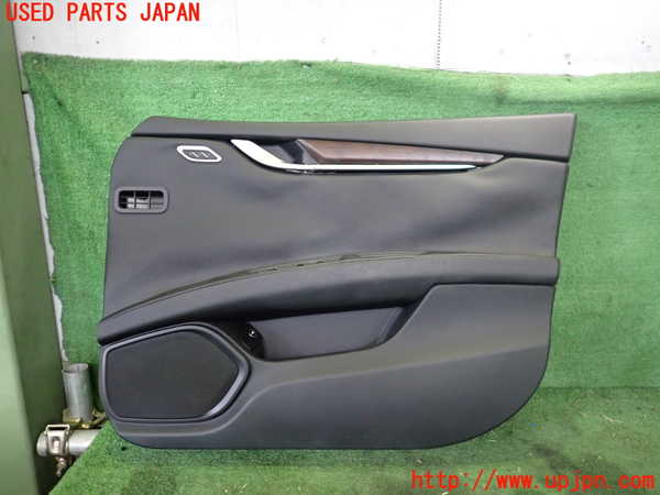 2UPJ-29851234]マセラティ・ギブリ(MG30B)右前ドア内張り 中古_m0001.jpg