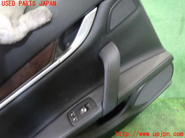 2UPJ-29851324]マセラティ・ギブリ(MG30B)左後ドア内張り 中古_m0002.jpg