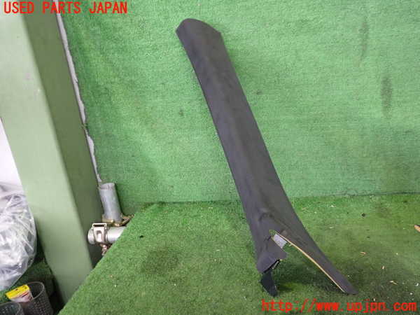 2UPJ-29857660]マセラティ・ギブリ(MG30B)左フロントピラートリム 中古_m0001.jpg