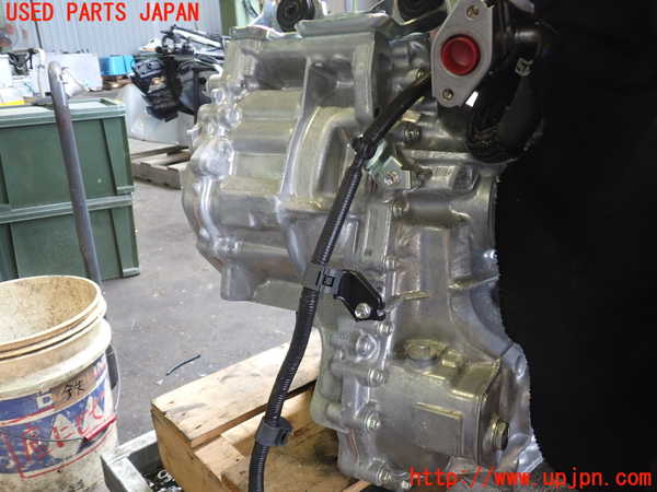 2UPJ-29863010]カローラ クロス ハイブリッド(ZVG13)ミッション AT 2ZR-1VM 中古_m0002.jpg