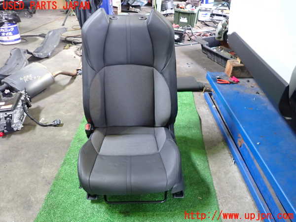 2UPJ-29867065]カローラ クロス ハイブリッド(ZVG13)助手席シート 中古_m0001.jpg