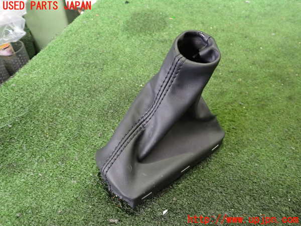 2UPJ-29867575]カローラ クロス ハイブリッド(ZVG13)シフトブーツ 中古_m0001.jpg