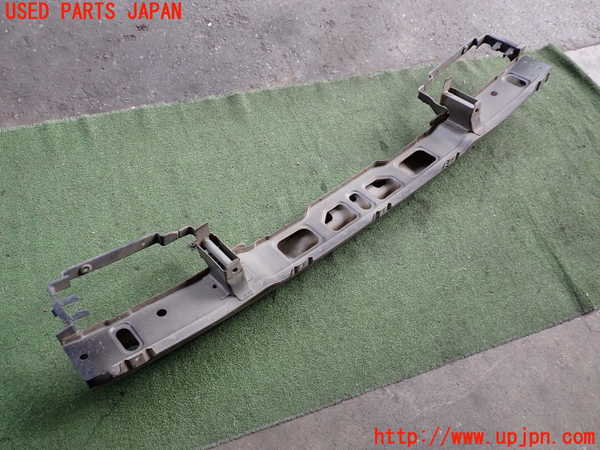 2UPJ-29871014]セドリック 4ドアハードトップ(UY32)フロントバンパーホースメント 中古_m0003.jpg