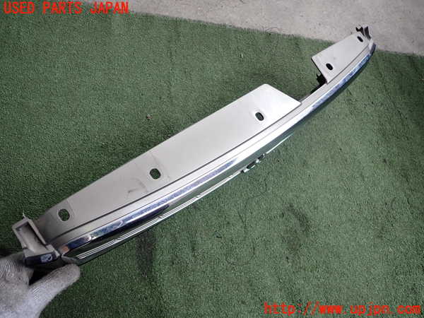 2UPJ-29871050]セドリック 4ドアハードトップ(UY32)ラジエターグリル 中古_m0003.jpg