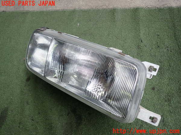 2UPJ-29871130]セドリック 4ドアハードトップ(UY32)右ヘッドライト ハロゲン 中古_m0001.jpg