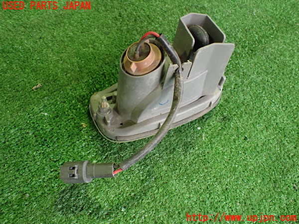 2UPJ-29871152]セドリック 4ドアハードトップ(UY32)左コーナーランプ 中古_m0003.jpg