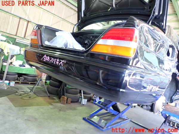 2UPJ-29871610]セドリック 4ドアハードトップ(UY32)リアバンパー 中古_m0001.jpg