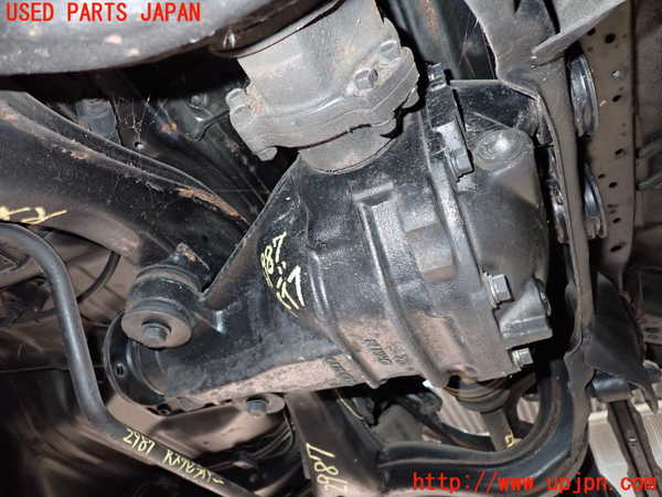 2UPJ-29874355]セドリック 4ドアハードトップ(UY32)リアデフ 中古_m0004.jpg