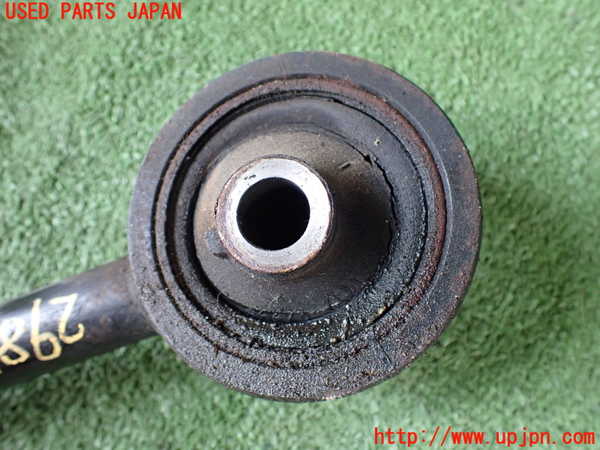 2UPJ-29875320]セドリック 4ドアハードトップ(UY32)左フロントテンションロッド 中古_m0002.jpg