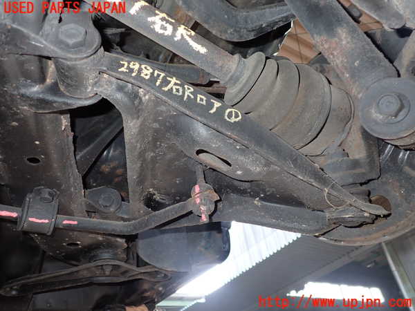 2UPJ-29875200]セドリック 4ドアハードトップ(UY32)右リアロアアーム1 中古_m0001.jpg