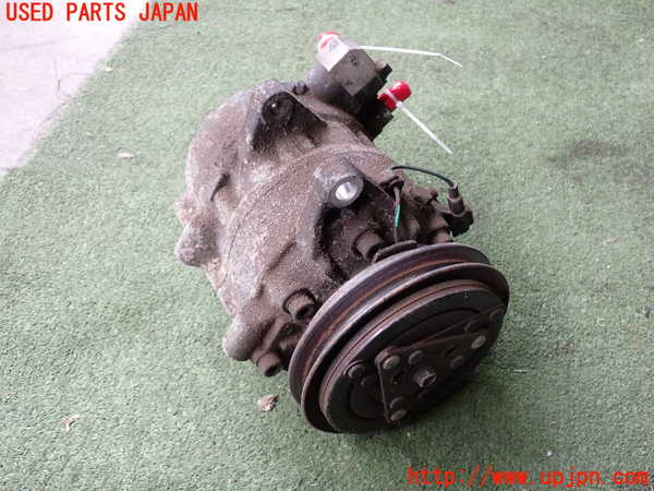 2UPJ-29876025]セドリック 4ドアハードトップ(UY32)エアコンコンプレッサー 中古_m0002.jpg