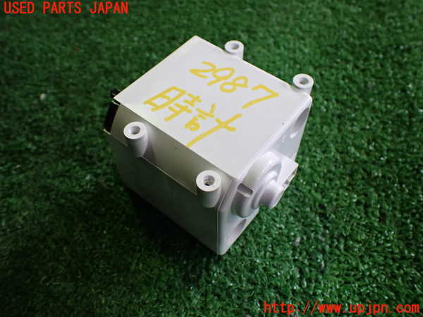 2UPJ-29877850]セドリック 4ドアハードトップ(UY32)時計 中古_m0002.jpg