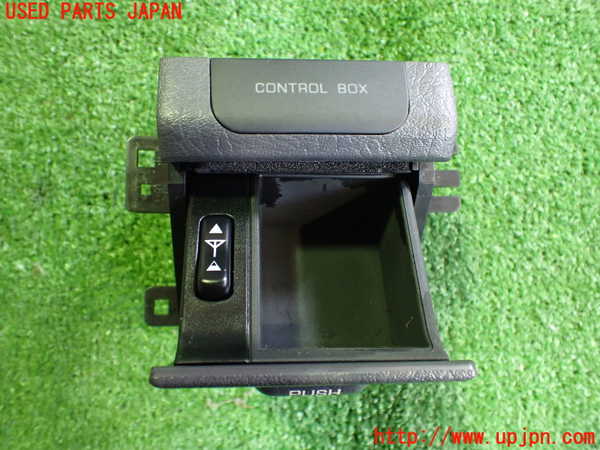 2UPJ-29876306]セドリック 4ドアハードトップ(UY32)スイッチ1 中古_m0002.jpg