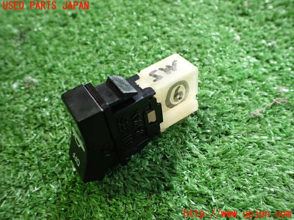 2UPJ-29876311]セドリック 4ドアハードトップ(UY32)スイッチ6 (トランク) 中古_m0002.jpg