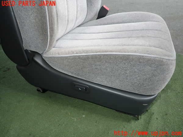 2UPJ-29877035]セドリック 4ドアハードトップ(UY32)運転席シート 中古_m0002.jpg