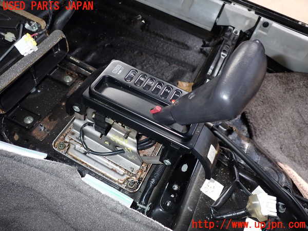 2UPJ-29877555]セドリック 4ドアハードトップ(UY32)ATシフトレバー 中古_m0003.jpg