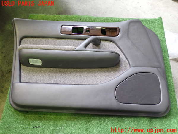 2UPJ-29871264]セドリック 4ドアハードトップ(UY32)左前ドア内張り 中古_m0001.jpg