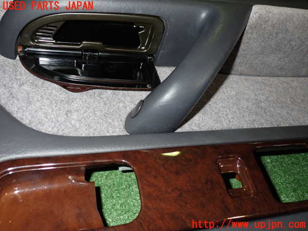 2UPJ-29871264]セドリック 4ドアハードトップ(UY32)左前ドア内張り 中古_m0003.jpg