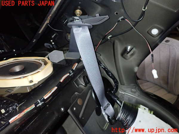 2UPJ-29877185]セドリック 4ドアハードトップ(UY32)左2列目シートベルト 中古_m0001.jpg