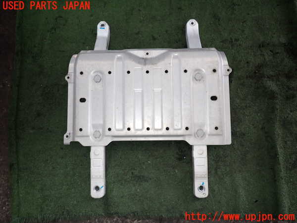 2UPJ-29881721]レヴォーグ(VMG)アンダーカバー1 中古_m0002.jpg