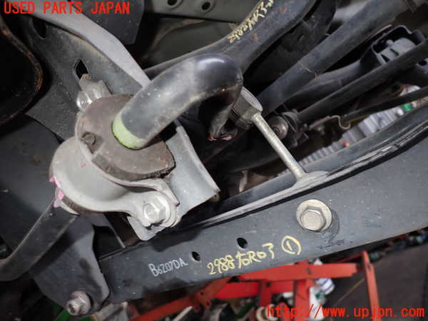 2UPJ-29885445]レヴォーグ(VMG)リアスタビライザー 中古_m0002.jpg